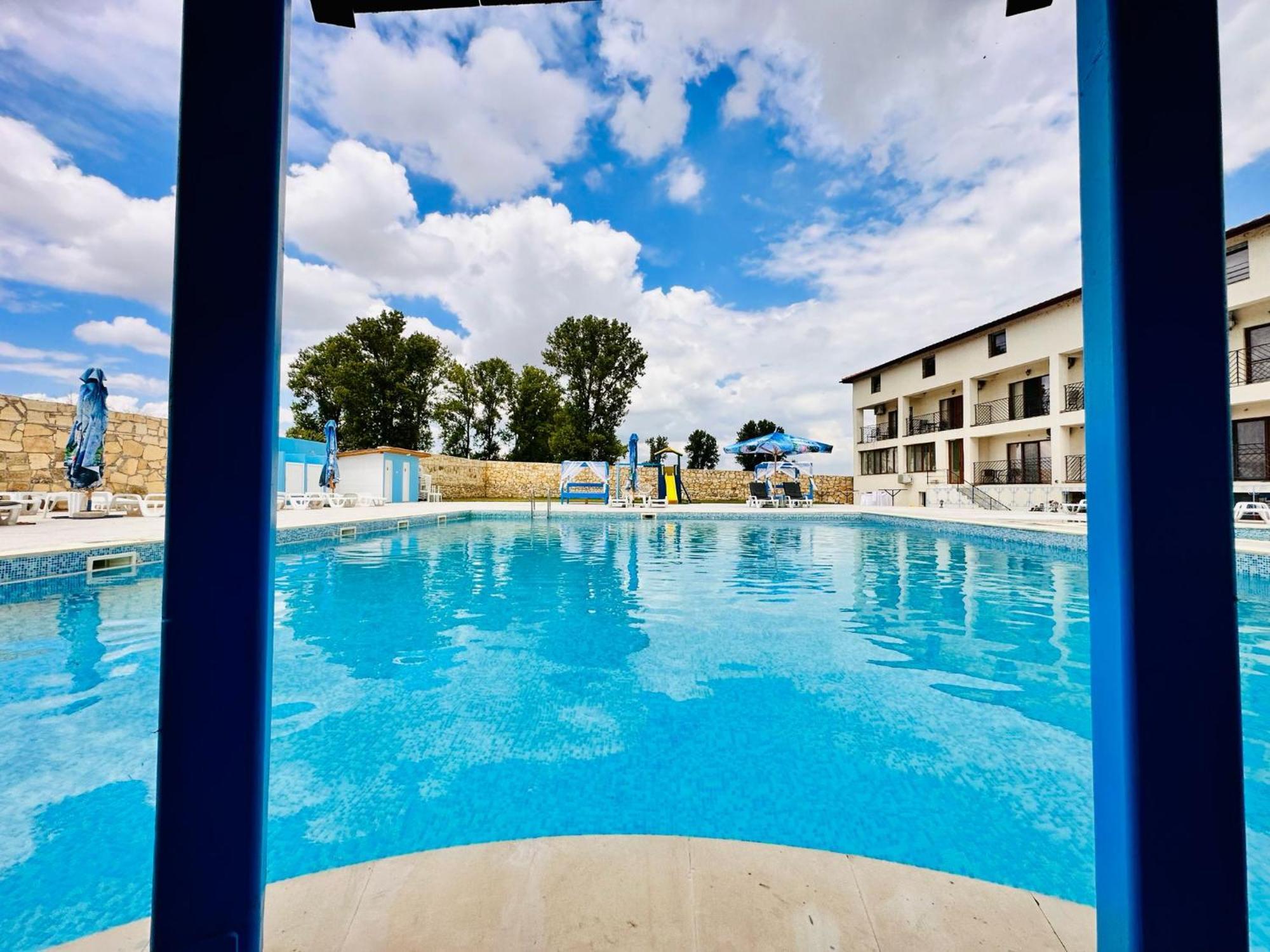Pensiunea Fabian Hotel จูรีลอฟกา ภายนอก รูปภาพ