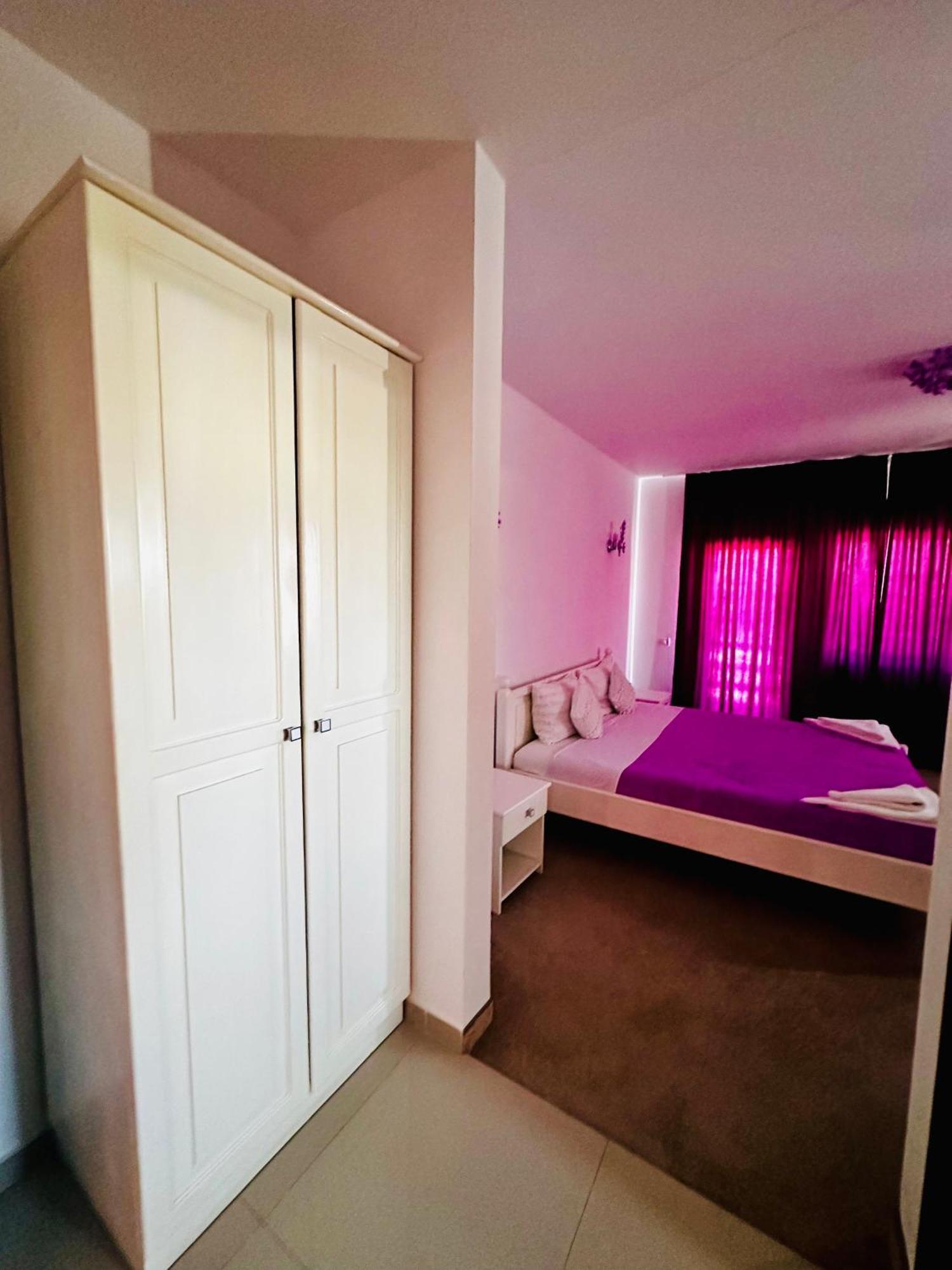 Pensiunea Fabian Hotel จูรีลอฟกา ภายนอก รูปภาพ